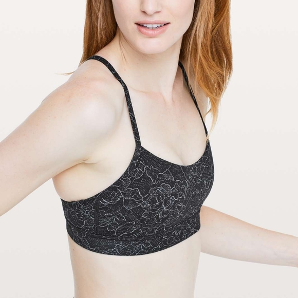 Lululemon Flow Y Bra - Nulu Dark Cast Lacescape Size 2 - Picture 1 of 7
